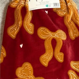 Soft Plush Red and Brown Throw Blanket
